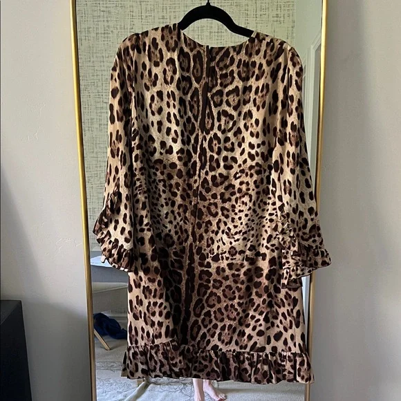 Dolce & Gabbana Leopard Print Long Sleeve Dress